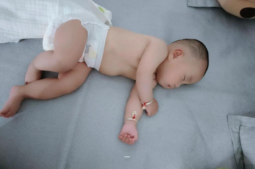 沧州宝宝发烧可以吹空调吗 沧州宝宝发烧可以吹空调吗